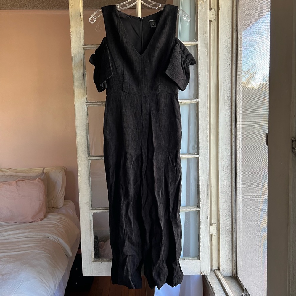 Club Monaco Black Open Shoulder Pleated B-Neck Straight Leg Jumpsuit